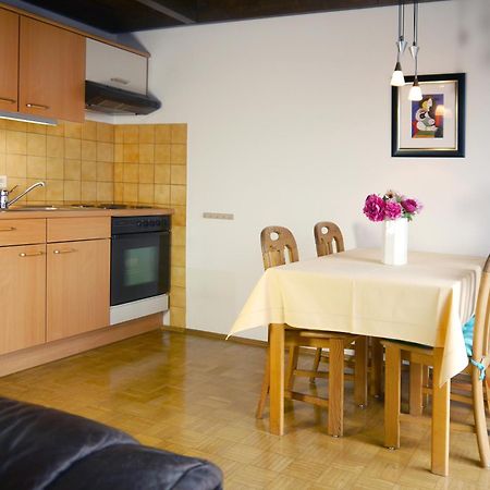 Apparthaus Arosa Essen Zimmer foto